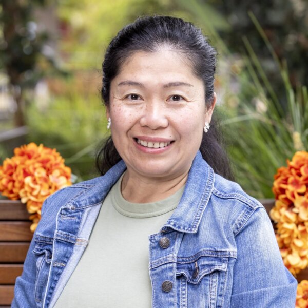 Yolanda Deng