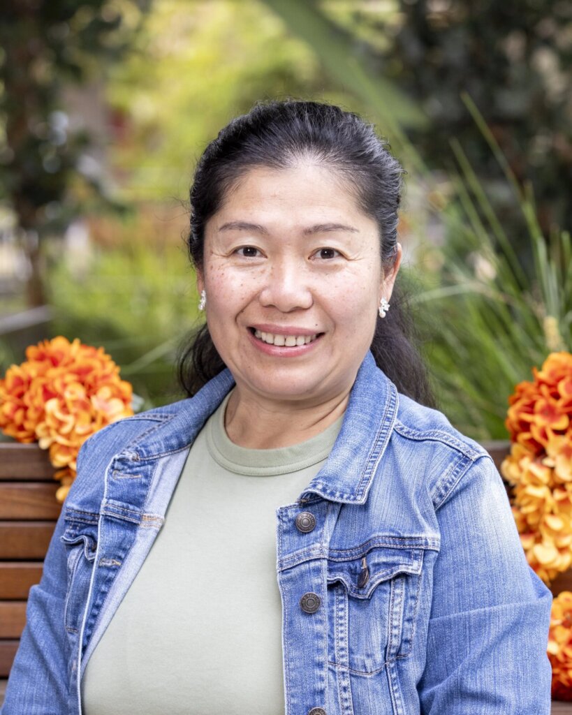 Yolanda Deng | 邓俏敏, Teacher Assistant / Afterschool Teacher