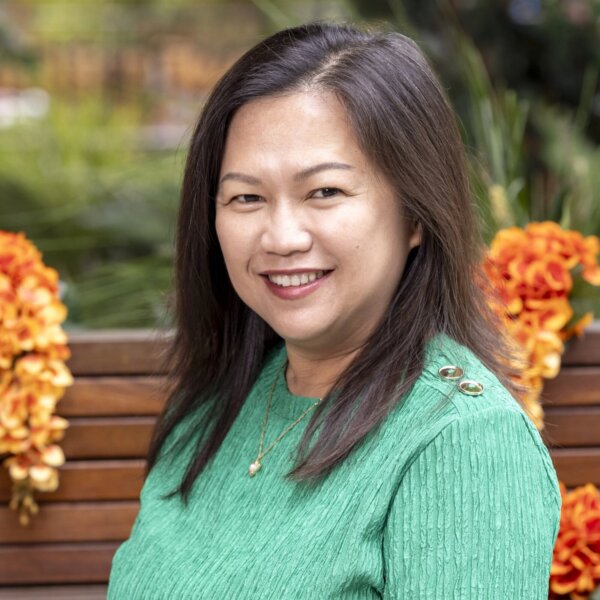 Cindy Su | 蘇玲玉, Registrar & Database Manager