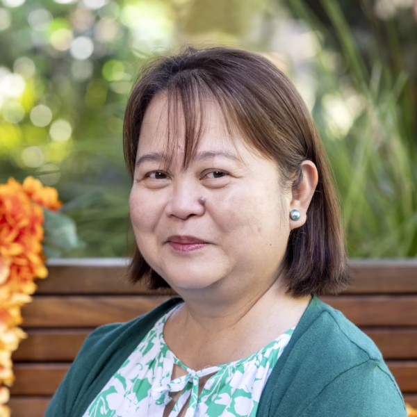 Rosie Santiago, Accountant