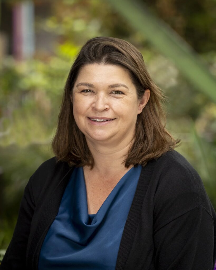 Gillian Wilson | 吉莉安, Chief Finance & Operations Officer